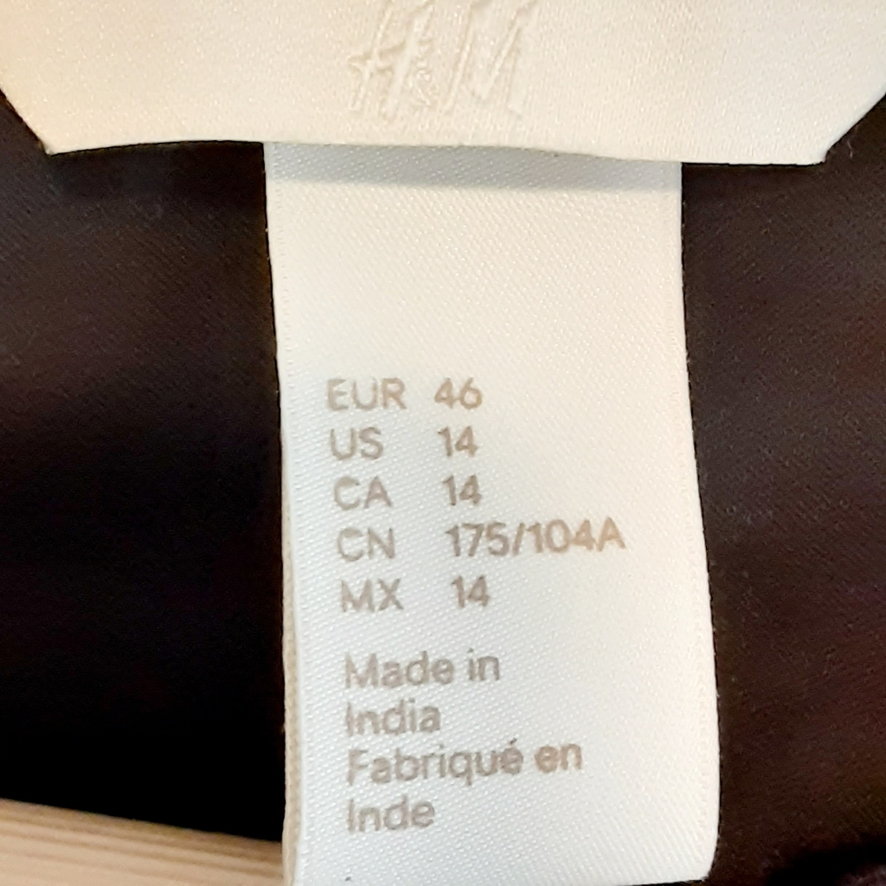 H&M top. - Picture 3 of 3